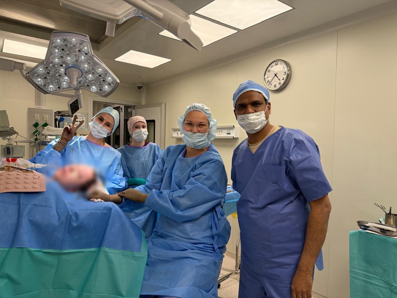 iВ ИПХиК прошел курс индивидуальной подготовки для хирурга из Индии