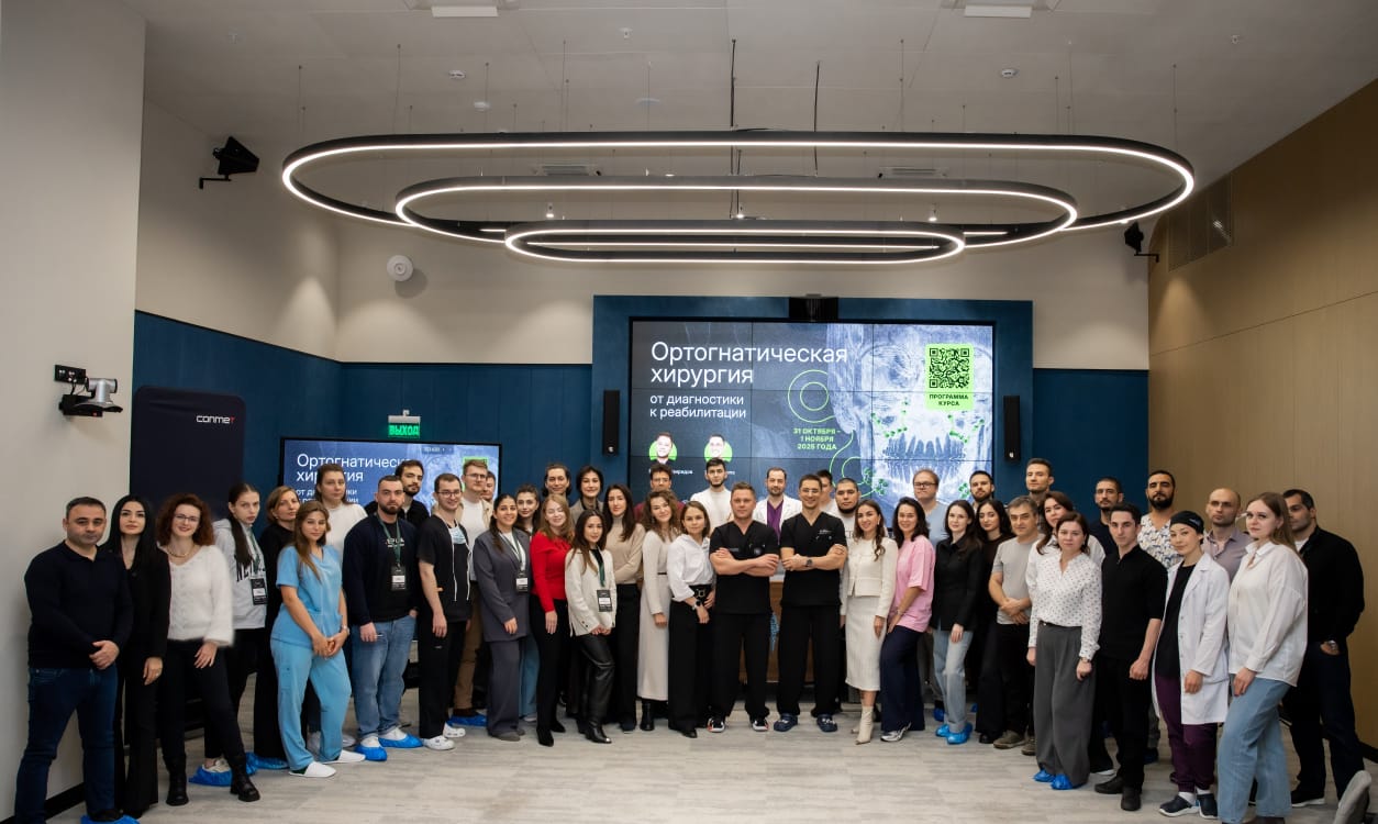 Состоялся совместный образовательный курс Евгения Свиридова и Игоря Клипы «Ортогнатическая хирургия: от диагностики к реабилитации»