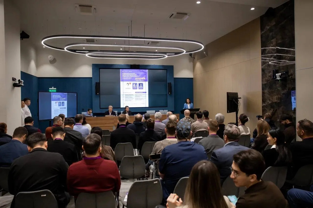 Учебный центр «ЛАНЦЕТЪ» на площадке Института пластической хирургии и косметологии провел мастер-класс по эндоскопическому Deep plane фейслифтингу с участием легендарного Зекерия Куль.